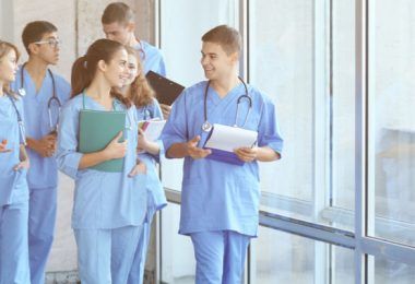 استخدام کارشناس پرستاری پاره وقت