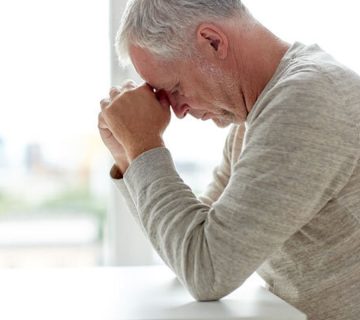 بهترین پرستار الزایمر در منزل